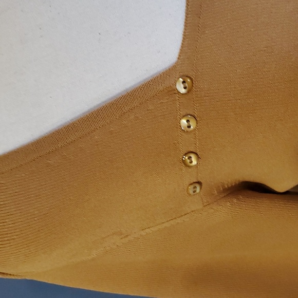 Due per Due collection mustard yellow sweater size L - Picture 4 of 13